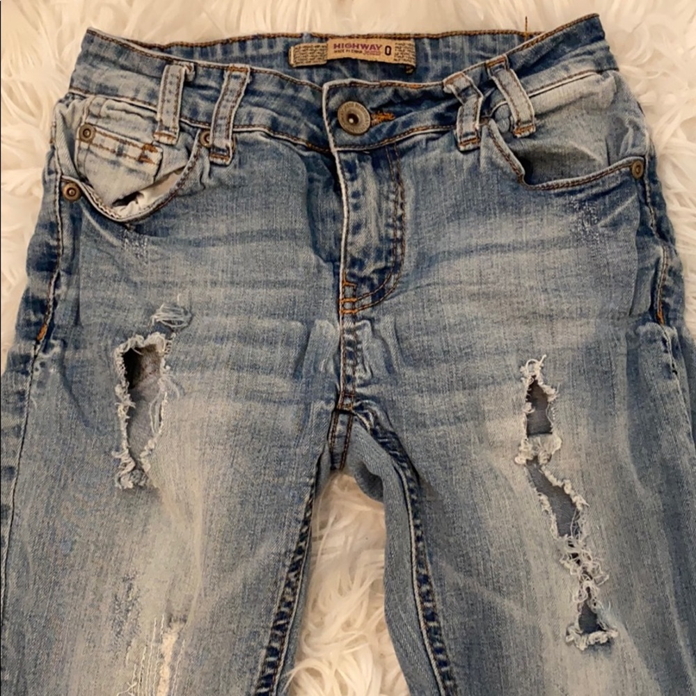 Tilly’s Distressed Jeans